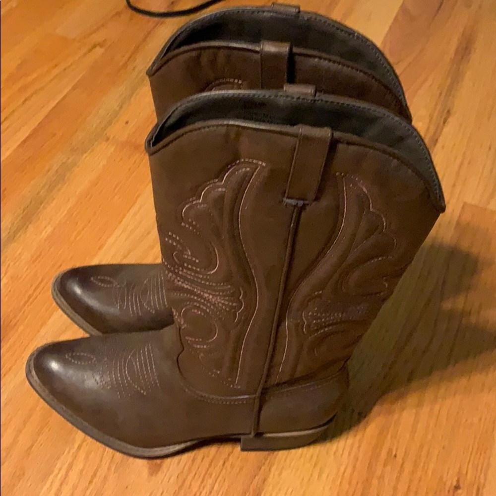 Cowboy boots
